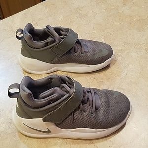 Boys Nike's